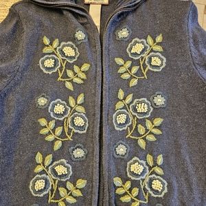 Sweater dark blue heavy weight embroidered front zip close